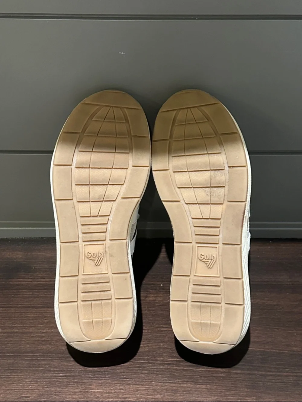 Gola classic silhouette